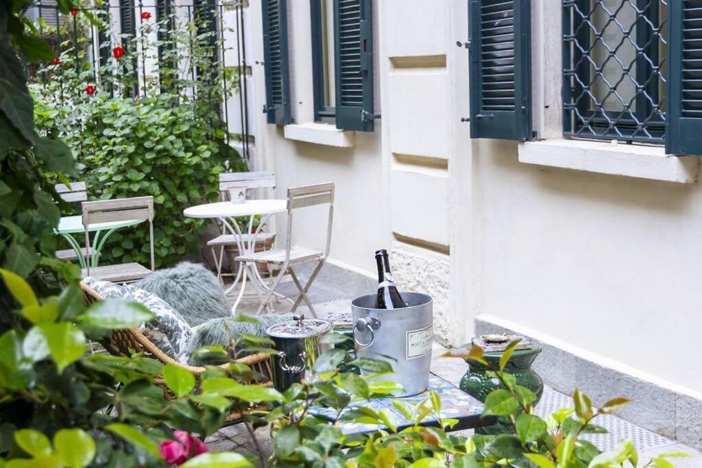 Luxury Bohemian Suite With Private Garden In Milan Extérieur photo