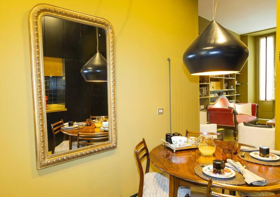 Luxury Bohemian Suite With Private Garden In Milan Extérieur photo